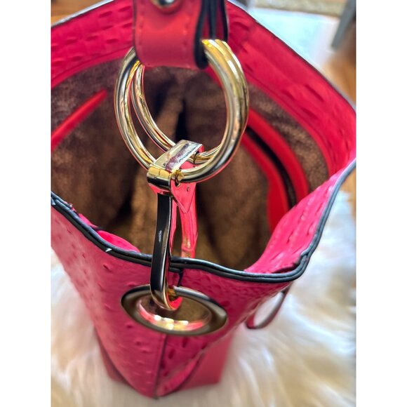 Pink Textured Handbag Ostrich Alligator With Gold Ring Accent shoulder purse PVC - Picture 4 of 16
